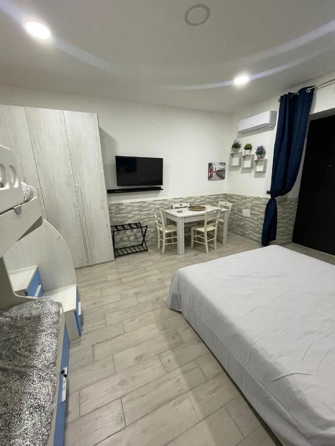 Casa Vacanze Luisa Νάπολη Εξωτερικό φωτογραφία