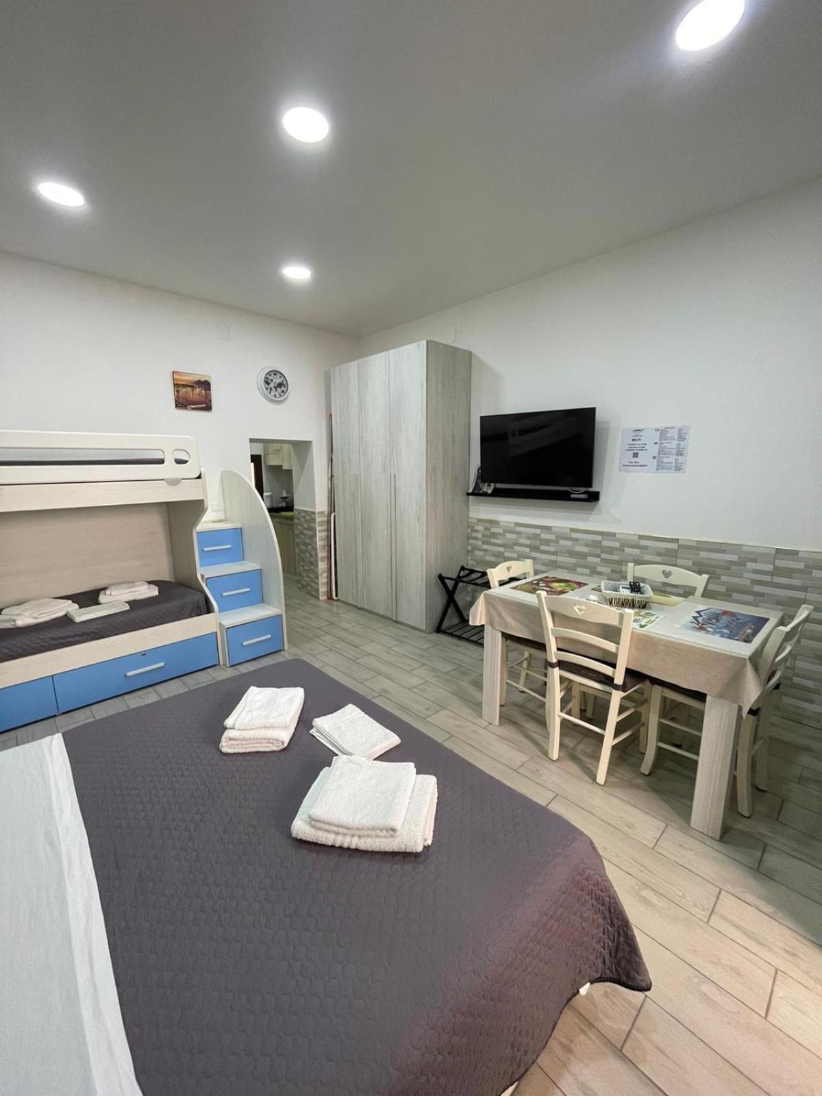 Casa Vacanze Luisa Νάπολη Εξωτερικό φωτογραφία